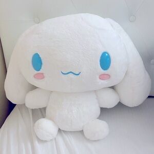 Meet your Posher, Poyo